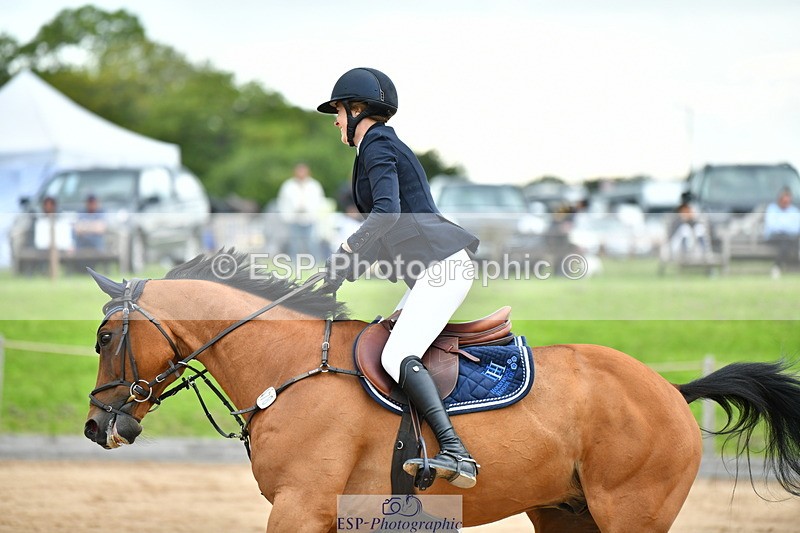 230720A-152550-03866 - Cls 9, 2 Star Big 1.40m Start to break