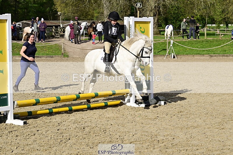 260411A-095235-00376 - 40cm Assisted