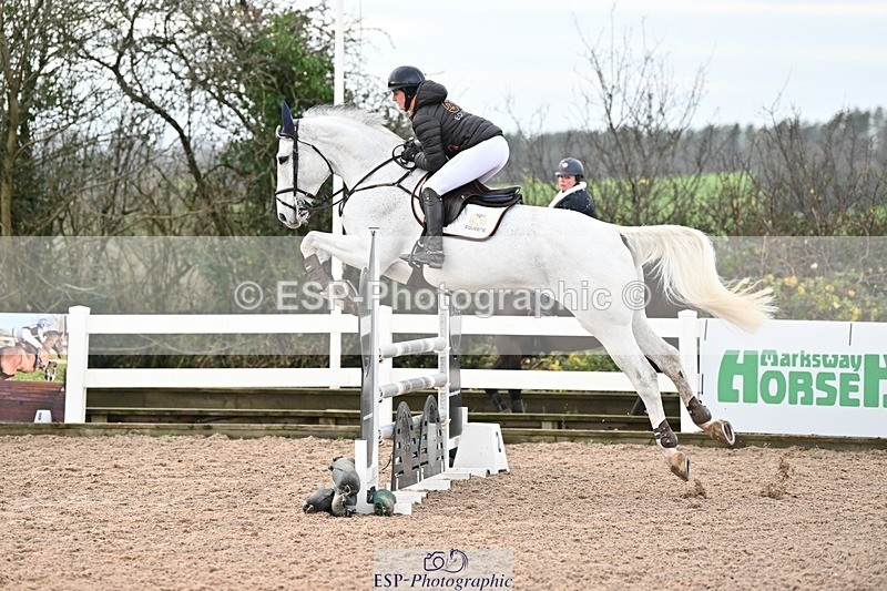 241206-114859-00585 - Cls 4 Snr 1.05m Open