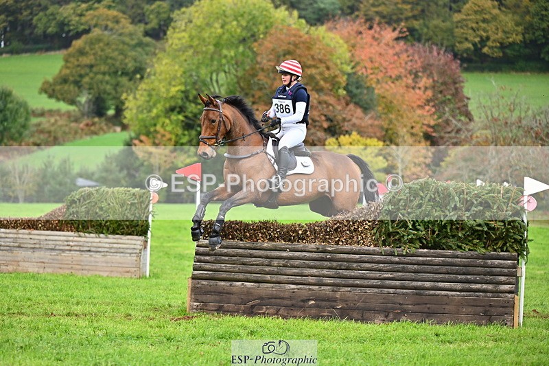 251025A-111401-18322 - E-386-Zara.Head