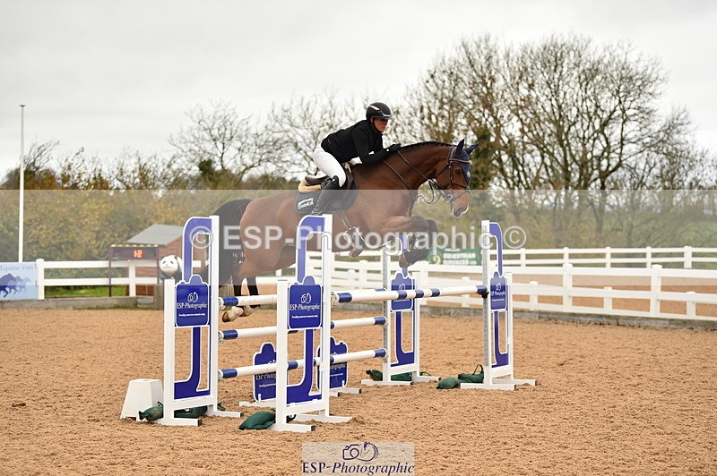 231122A-135902-00559 - Cls 5 Foxhunter & 1.20m Open