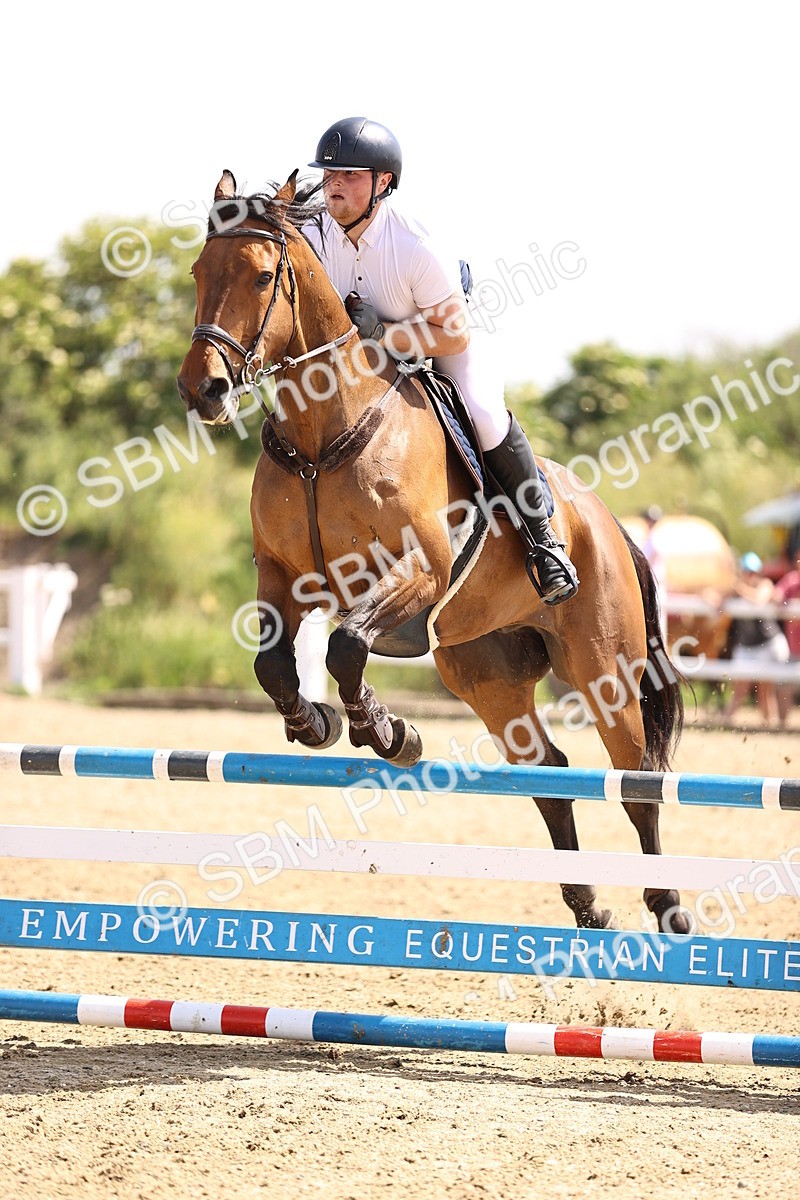SBM_003929 - Class 9 British Novice/90cm