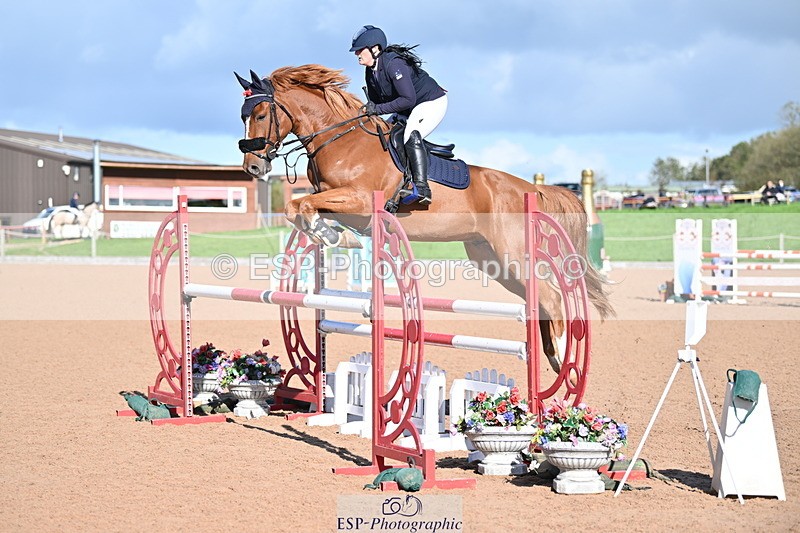 231014A-113631-04437 - Cls 18 Newcomers & 1.10m Open