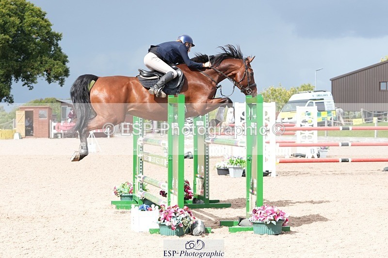 250913-122710-06887 - Cls 15 Snr Foxhunter