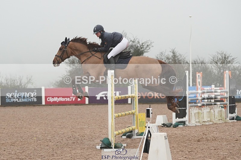 251207-120617-01969 - Cls 20 Snr Newcomers and 1.10m