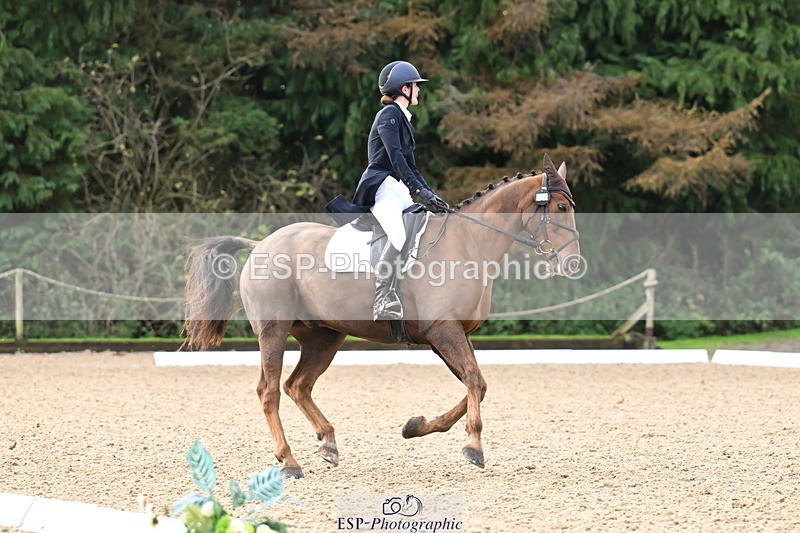 251023A-095249-01347 - B-124-Sophie.Lamb