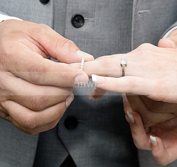 Si  Robyn Wedding 2 097 - Wedding Picture Samples