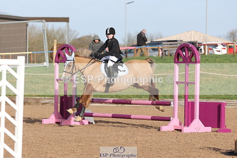 240210A-104014-00520 - Cls 17+18 Club and Schools 70cm