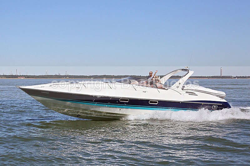 160826 HUNTON 43 Y92A5745 - Motorboats - Open