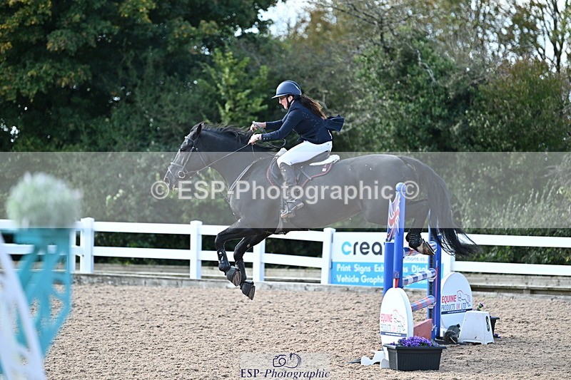 241005A-125408-03833 - SAT Cls 18 1.05m Amateur Jump Off and P