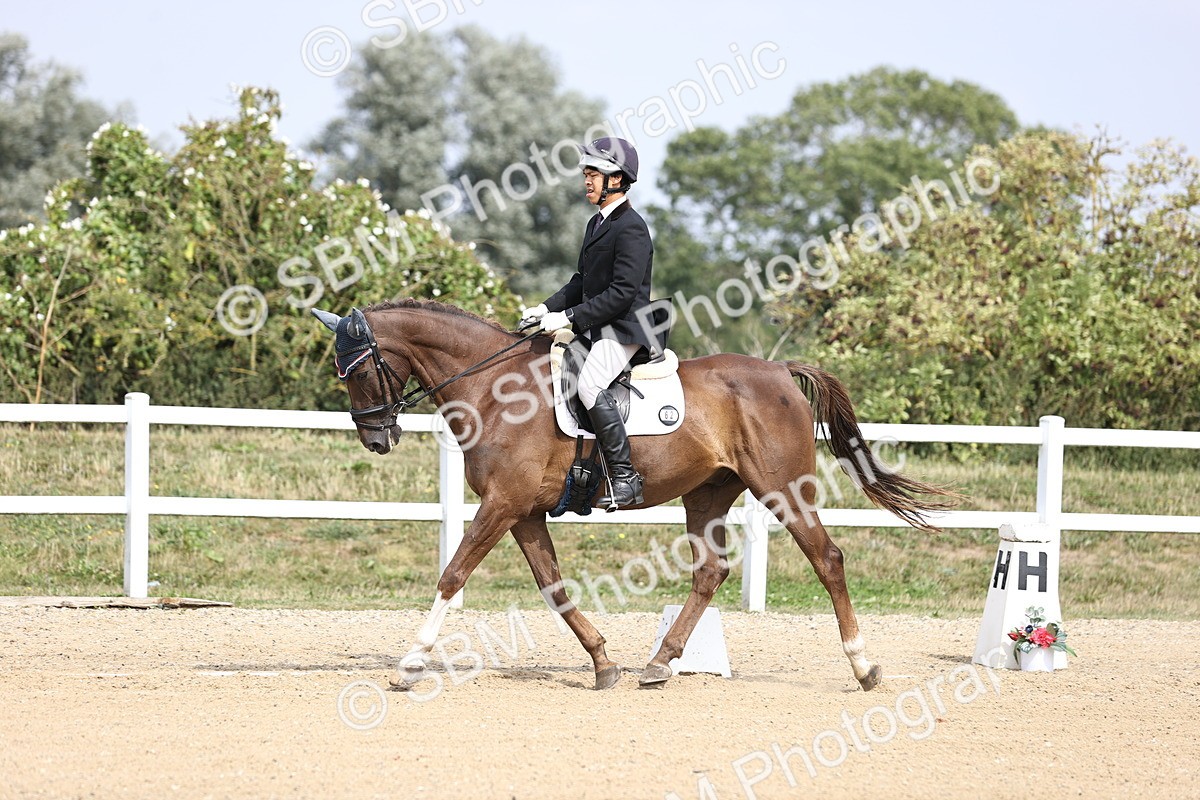 SBM_017369 - Class 14 - Novice 23 - 13.52-14.55