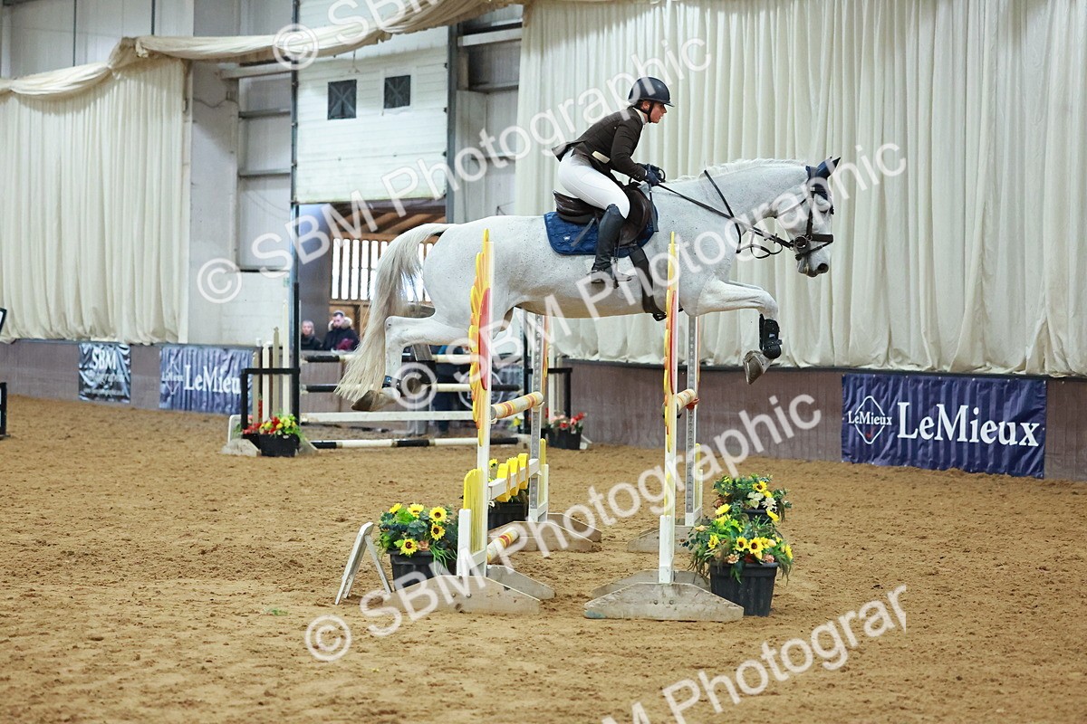 SBM_007292 - Class 19 - Senior Newcomers 1.10m