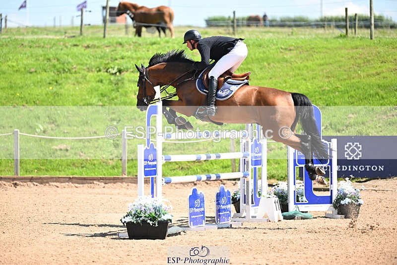 240718A-120301-04957 - Cls 1, 3 Star Small Tour 1.35m