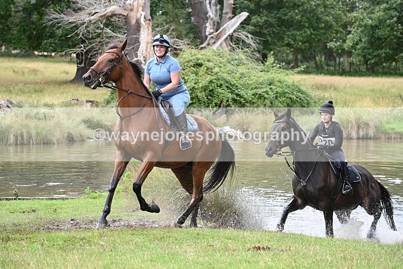 WJ7_3490 - Time at Water 12:15 to 12:50