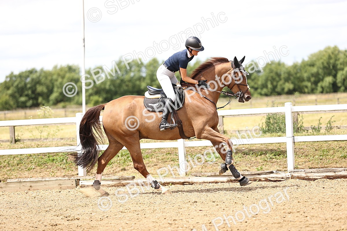 SBM_003533 - Class 22 - Senior Foxhunter 1.20m