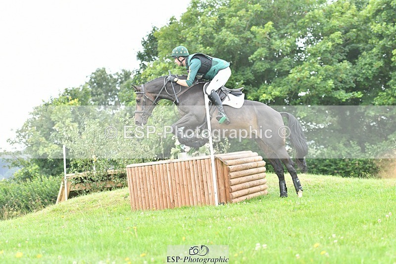 240803-114631-03331 - 104-Ollie_Martin-MIH_HUNTERS_BEAR