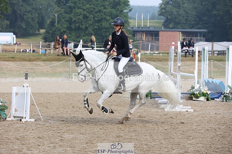 230618-082618-09217 - Cls 19 Pony Intro 1m