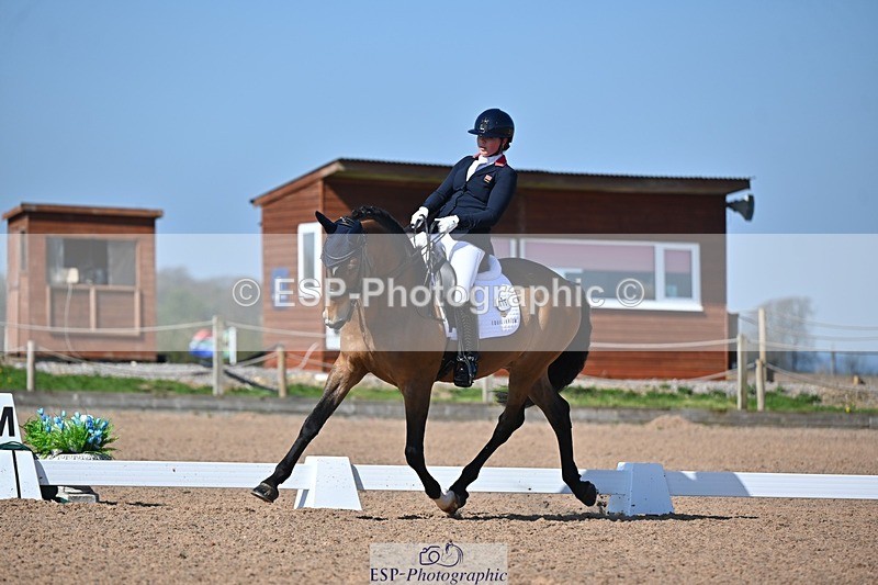 250405-105635-10063 - 115-Isla.Sully-Vagabond.De.Massa