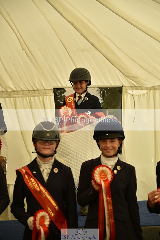 240824X-150322-30378 - D70 and 70cm SJ Presentations