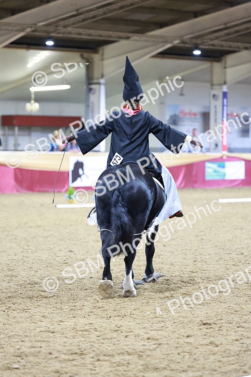 SBM_10252 - Class 62 - Strictly Fancy Dress-Age
