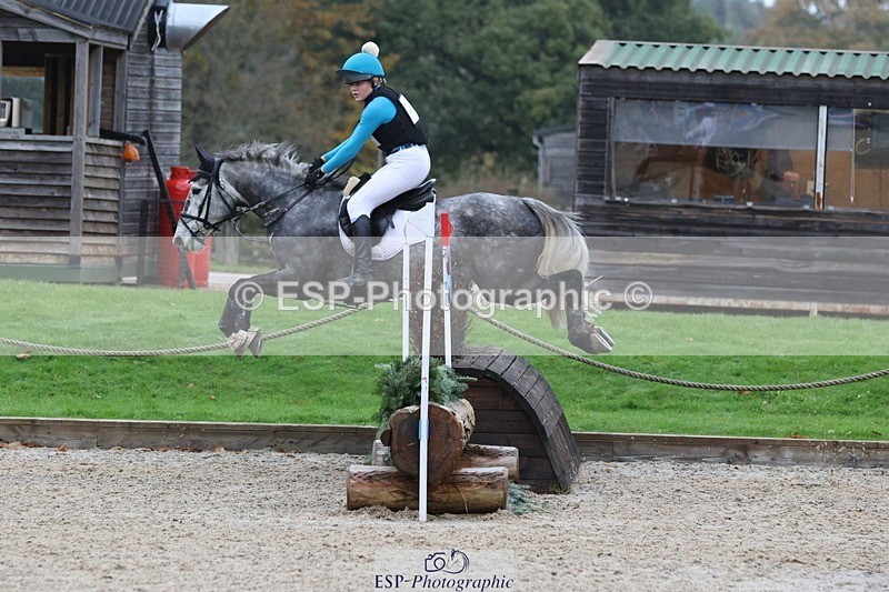 231118-142032-02232 - Cls 3 90cm