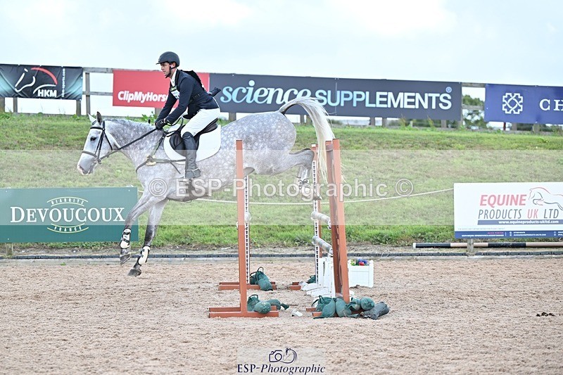 250831-121809-08190 - L-554-Gubby.Leech