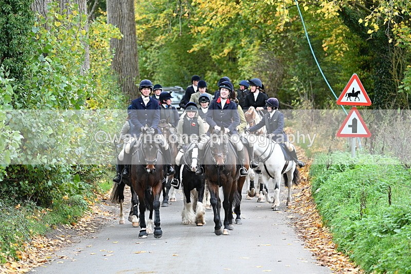 WJ7_7300 - Walk Home..