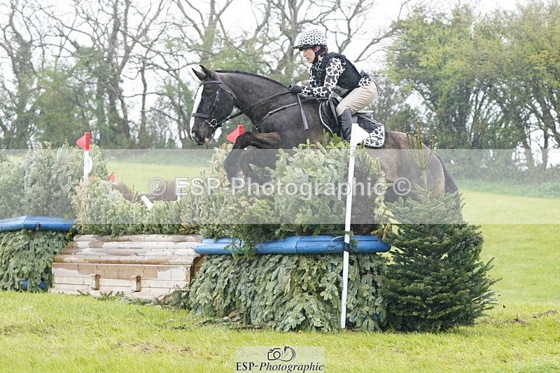 250418-141636-05219 - 216-Kt.English-Baillie-CRISTAKELL.MR..DOUGAL