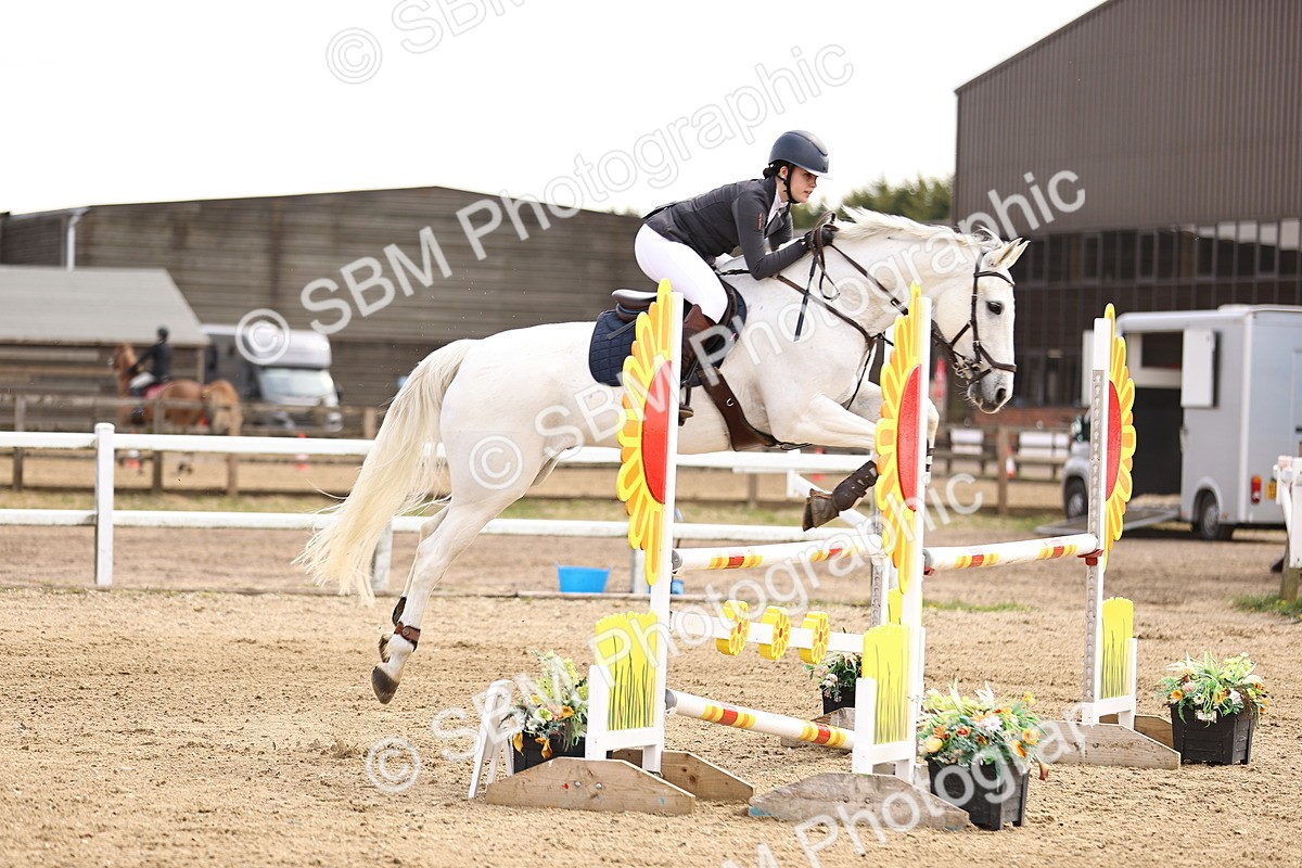 SBM_002345 - Class 11 - Senior newcomers - 1.10m