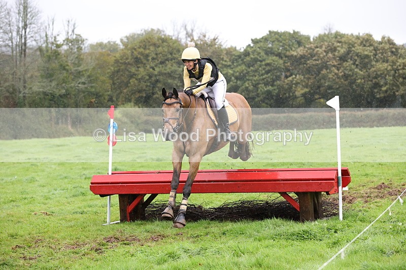 1X9A1899 - Class 4: 80cm Red Table