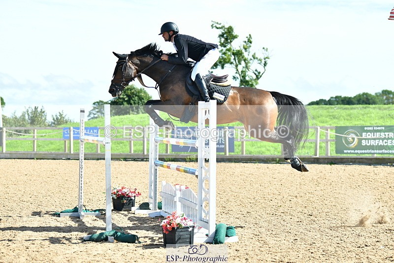 230811A-160337-06068 - Cls 24 Nat 1.30m Open