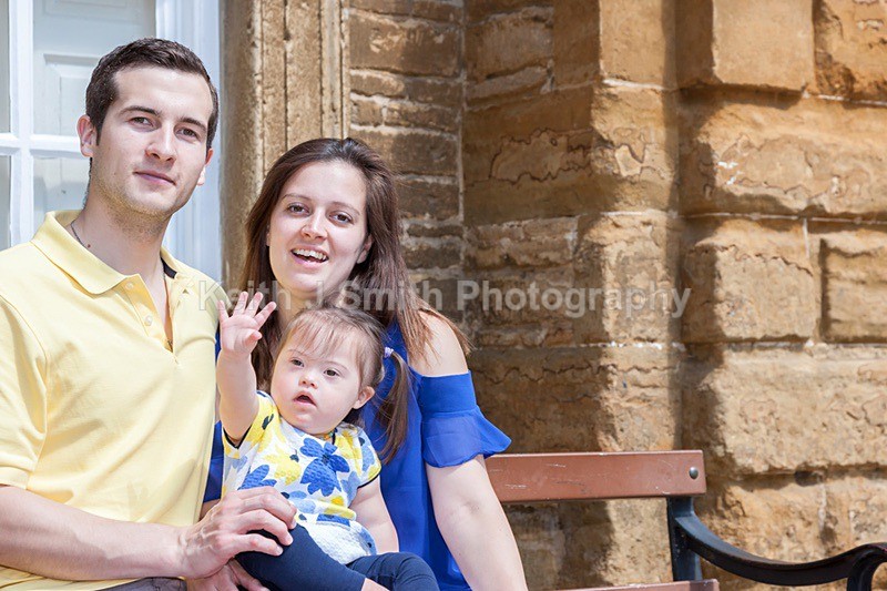 6SKJ0007 - Kelly and Family.