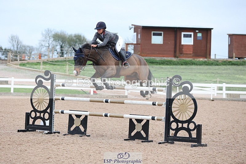 241101A-154155-03093 - FRI Cls 7 Blue Chip Grade B&C Jump Off