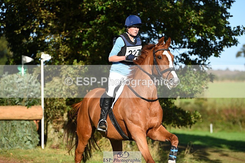 231022-103906-25500 - 227-DHI.GERARD.NITA-Danielle.Watt-XC