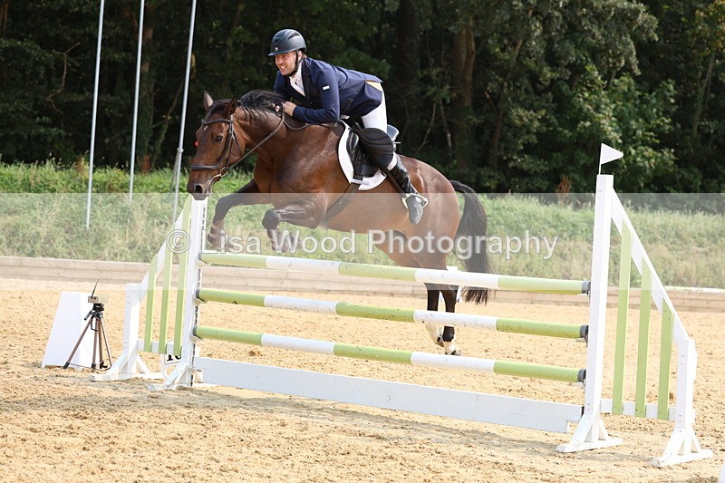 3E7A2449 - Class 8: Senior Newcomers/1.10m open