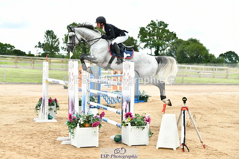 230720A-121450-02748 - Cls 33, 7 Yr Olds 1.30m