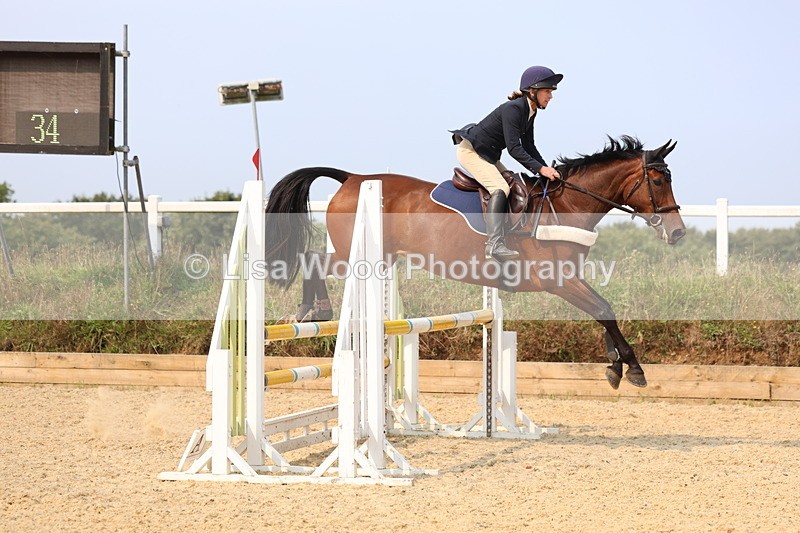 3E7A1295 - Class 4: Senior British Novice/90cm open