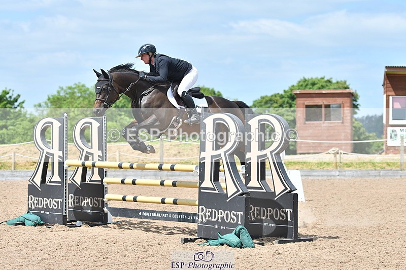 240609A-113555-04630 - Cls 17 Snr 1.05m Open