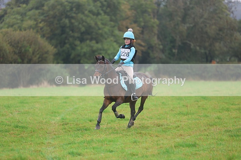 3E7A1398 - Class 2: 70cm: Half Roll Top