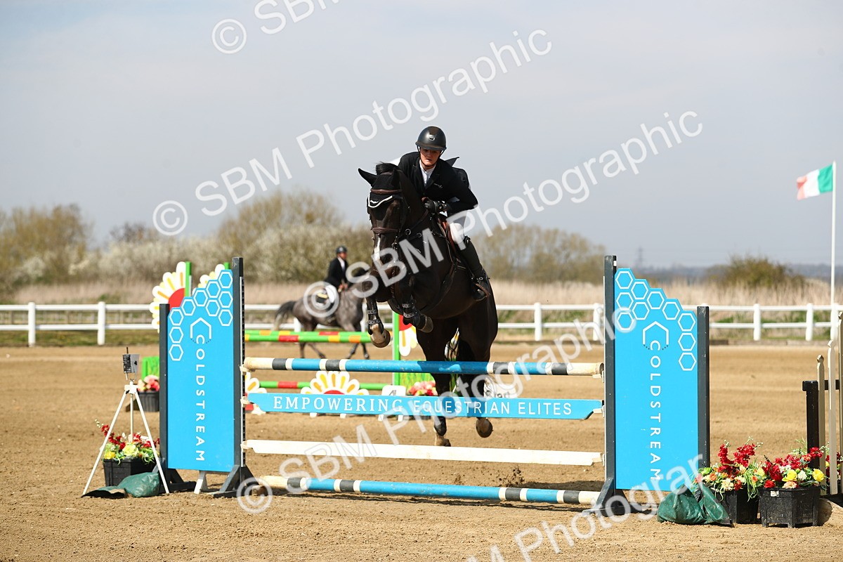 SBM_002460 - Class 10 - Senior Newcomers - 1.10m