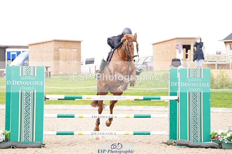 241004A-144140-00778 - Fri 04 Snr Fox & 1.20m Open