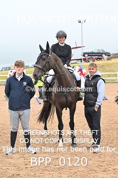 BPP_0120 - CLASS 24 SUN Redpost Equestrian Senior Foxhunter/1.20m Open
