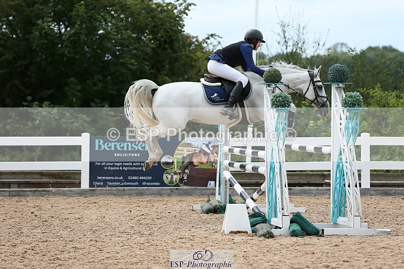 230716A-145145-04084 - Class 25a Pony Fox & 1.10 Open