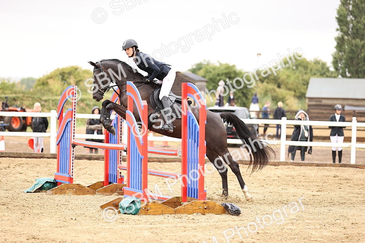 SBM_025146 - Class 9 - Senior British Novice - 90cm