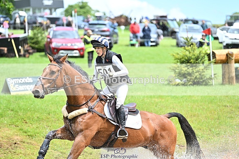 240526-141732-23890 - 501-BRUNO_FG-Edie_Campbell