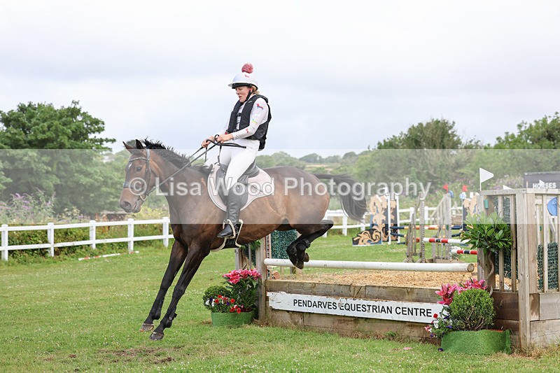 3E7A1002 - Class 4: 70cm Senior