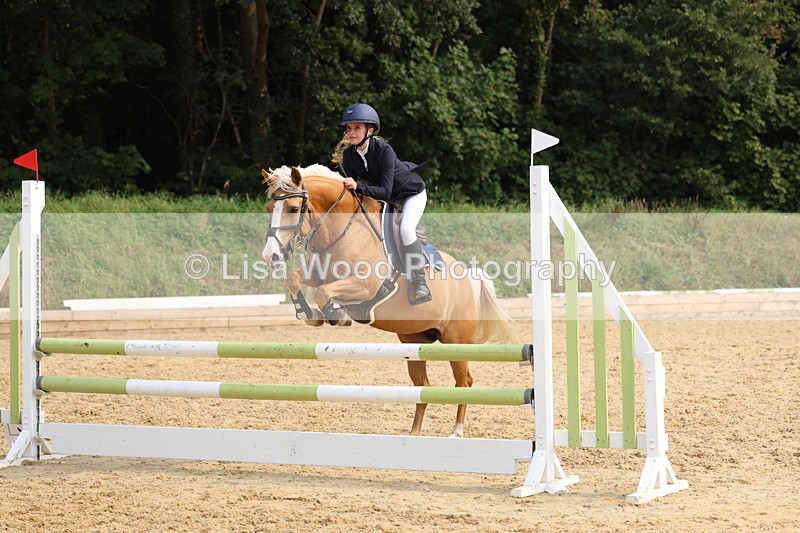 3E7A2975 - Class 12: Junior 80cm