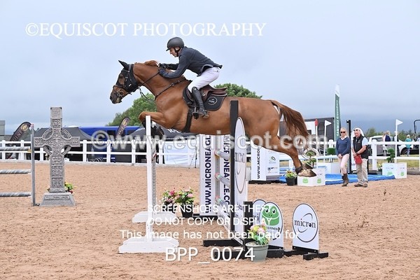 BPP_0074 - CLASS 25 SUN HOYS Redpost Equestrian Senior Foxhunter Second Round