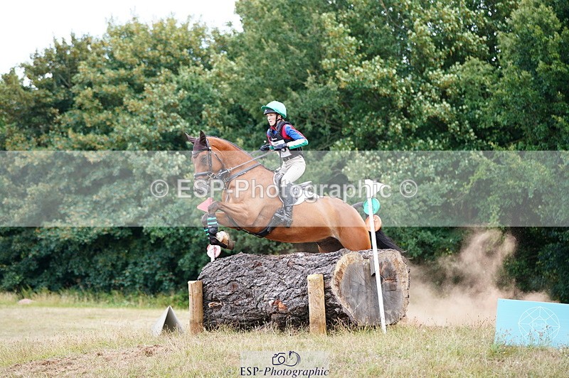 250802A-154108-07364 - F-275-Maisie.Randle-NINE'S.ENOUGH