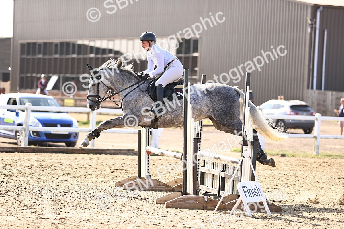 SBM_005477 - Class 8 - Clear Round